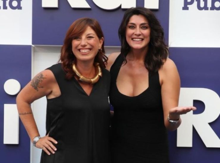 Elisa Isoardi con Monica Caradonna 